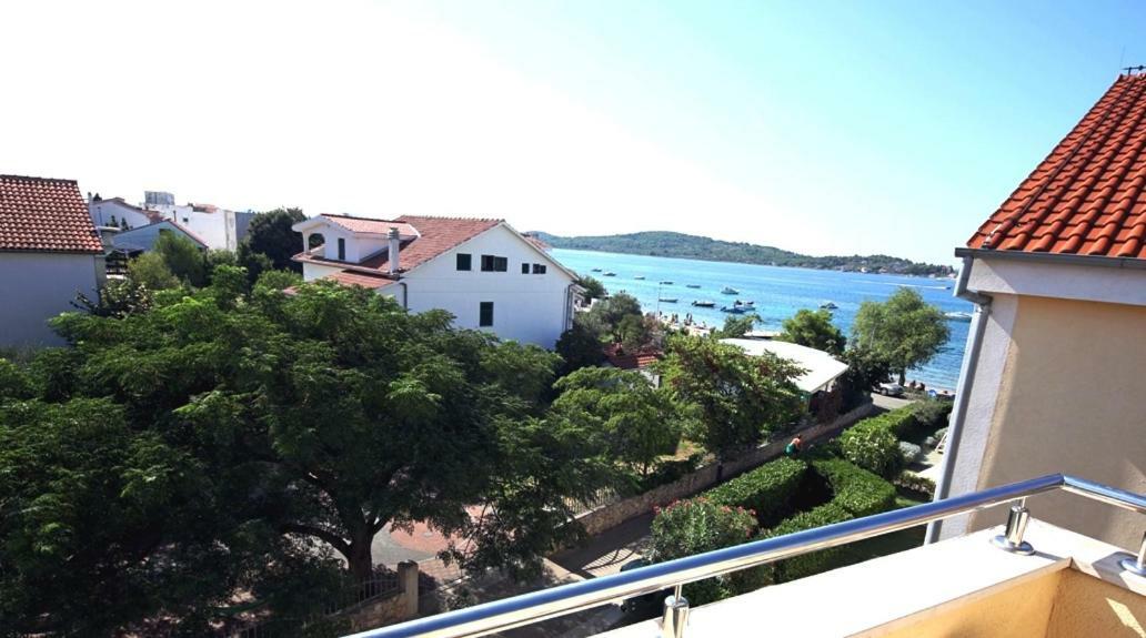 Dalmacia Apartments Srima Luaran gambar